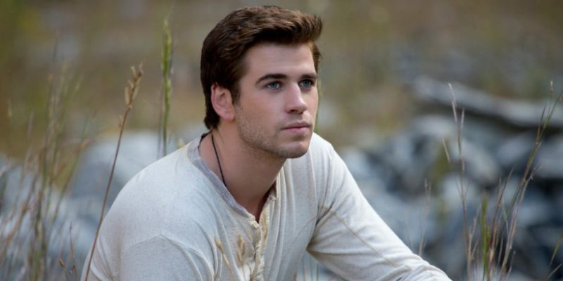 3. Liam Hemsworth kocha zwierzęta. Jako dziecko lubił bawić się między innymi z żabami i kotami, czy nawet krokodylami.