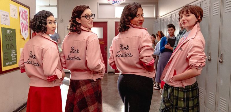 Grease: Rise of the Pink Ladies - serialowy prequel kultowego filmu trafi na SkyShowtime