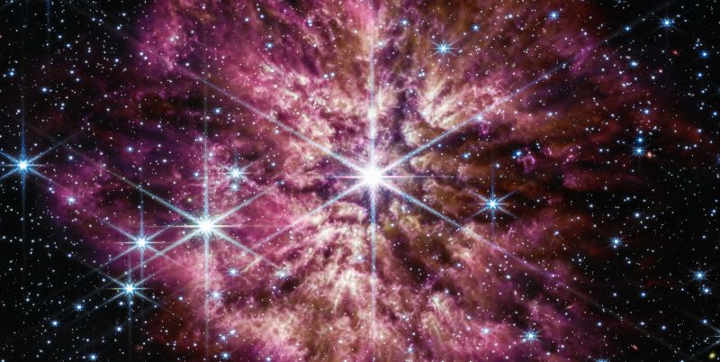 Teleskop Webba - kosmiczne fajerwerki na nowych zdjęciach. Gwiazda Wolfa-Rayeta i zachwycająca mgławica