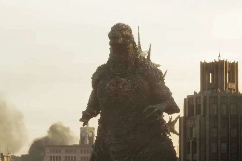 Godzilla Minus One - nowe materiały graficzne. Król Potworów tak wygląda w japońskich kinach