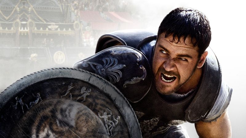 Gladiator 2 - tak Ridley Scott chciał wskrzesić Maximusa. Russell Crowe miał walczyć w II WŚ i Wietnamie