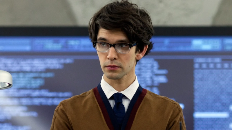 Ben Whishaw / James Bond