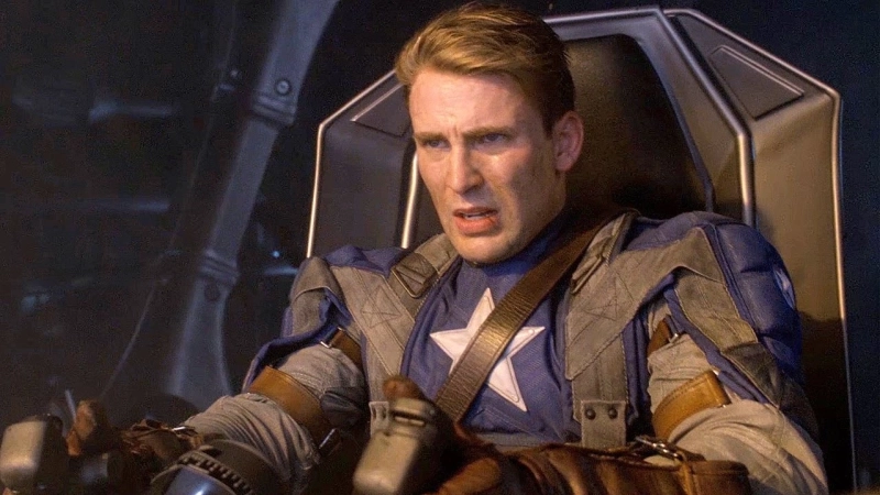 10. Poświęcenie Steve'a Rogersa w końcówce Pierwszego starcia.