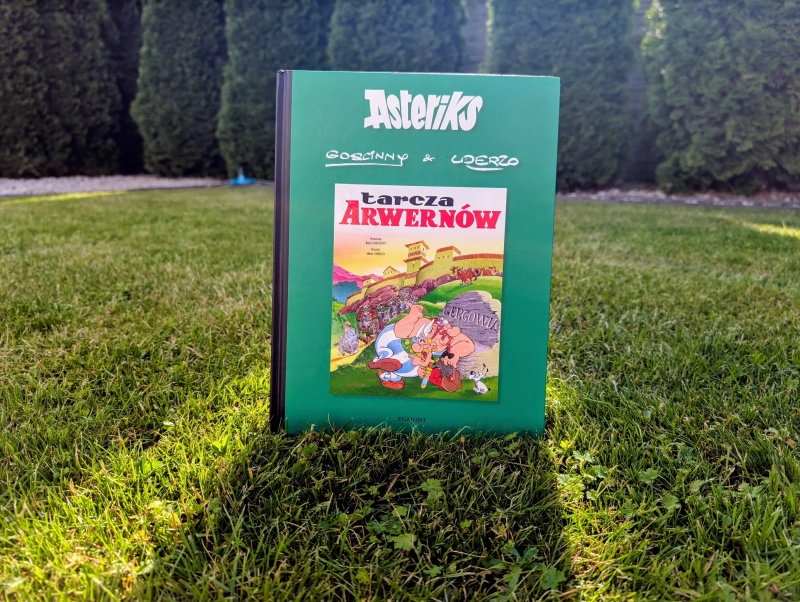 Asteriks. Tarcza Arwernów. Tom 11 - okładka