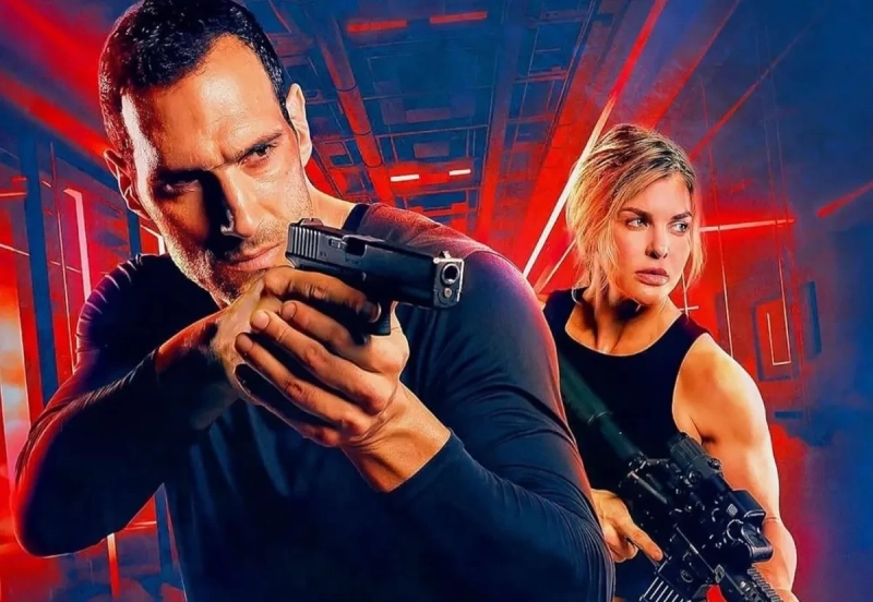 Marko Zaror - oficjalny kadr z filmu Affinity. Aktorzy na zdjęciu mają rekwizyty filmowej, a nie prawdziwą broń