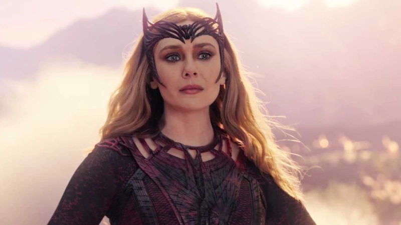 Elizabeth Olsen - Scarlet Witch 