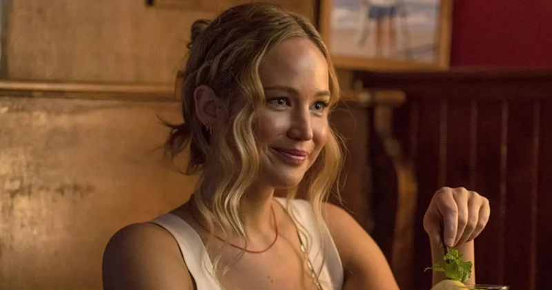 Jennifer Lawrence w filmie Bez urazy