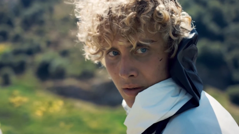 Wschód słońca w dniu dożynek młody Haymitch