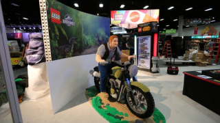 comic-con-2015-convention-floor-picture-image-25-600×338