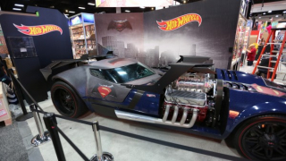 comic-con-2015-convention-floor-picture-image-92-600×338