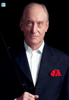 Charles Dance jako Karellen - zdjęcie