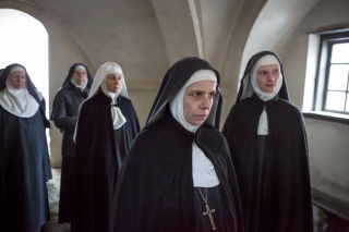 Kadr z filmu Niewinne