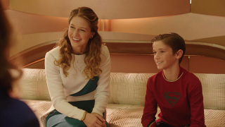 Zdjęcie z odcinka Supergirl zatytiłowanego For The Girl Who Has Everything - Melissa Benoist i Daniel DiMaggio