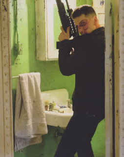 Jon Bernthal jako Punisher w serialu Daredevil