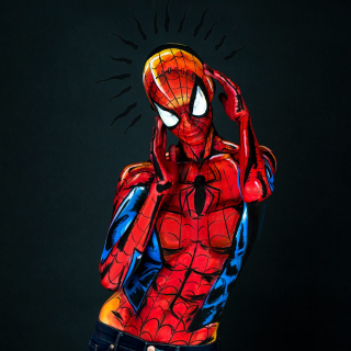 Niesamowity body painting
