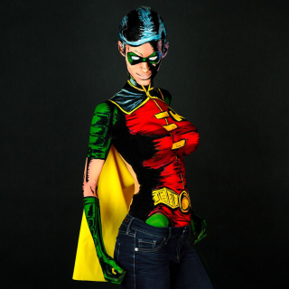 Niesamowity body painting