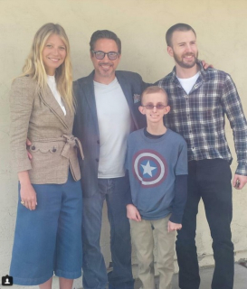 Chris Evans i Robert Downey Jr. odwiedzają ciężko chorego fana