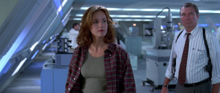 margaret colin - zdjęcie