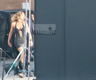 Lucyfer - zdjęcie z planu - Tricia Helfer