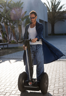 Jean Claude Van Johnson - zdjęcie z serialu Jean Claude'a Van Damme'a