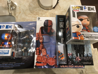 Deathstroke - zabawki