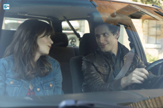 Brooklyn 9-9 i Jess i chłopaki - zdjęcie z crossoveru