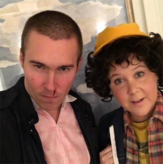 Amu Schumer jako Dustin ze Stranger Things. Jej towarzysz w roli Eleven