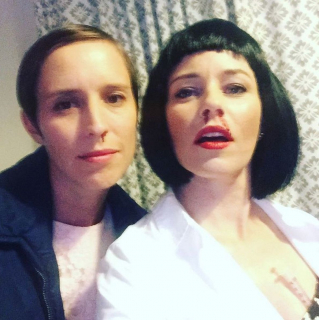 Elizabeth Banks jako bohaterka Pulp Fiction