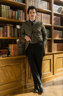 Johnny Flynn jako Albert Einstein - zdjęcie z serialu Genius