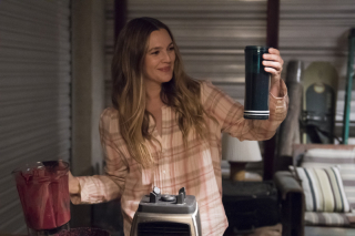 Santa Clarita Diet - zdjęcie z serialu Netflixa