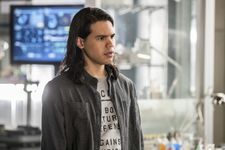 Flash: sezon 3, odcinek 18 - zdjęcie