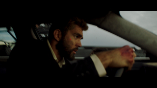 Kaskader za kierownicą limuzyny