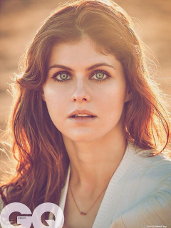 Alexandra Daddario - gwiazda filmu Słoneczny patrol