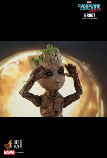 Mały Groot - figurka Hot Toys ze Strażników Galaktyki 2