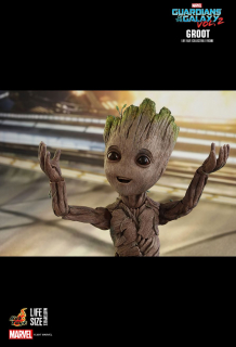 Mały Groot - figurka Hot Toys ze Strażników Galaktyki 2