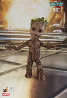 Mały Groot - figurka Hot Toys ze Strażników Galaktyki 2