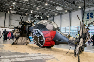 Kartonowy TIE Fighter w strefie Star Wars - Pyrkon 2017