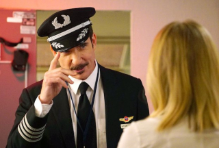 LA to Vegas - zdjęcie z serialu komediowego