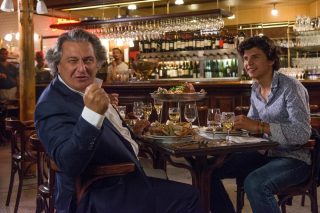 Christian Clavier - Czym chata bogata!