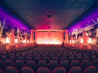 The Crest Theater, Los Angeles, USA