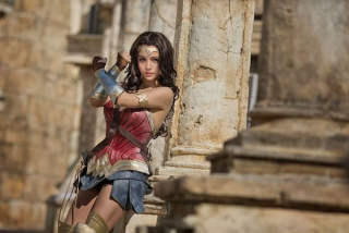 Kilory jako Wonder Woman - cosplay