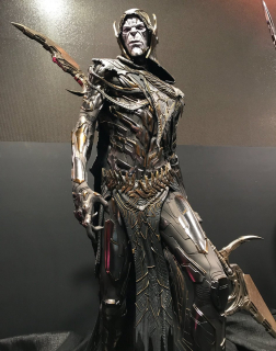Corvus Glaive z Czarnego Zakonu Thanosa - Avengers: Infinity War