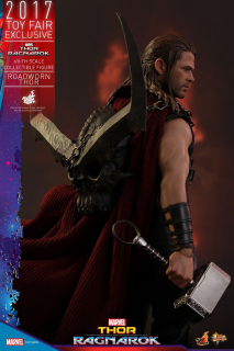 Thor: Ragnarok - figurka Thora od Hot Toys