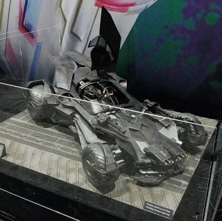Liga Sprawiedliwości - model Batmobila