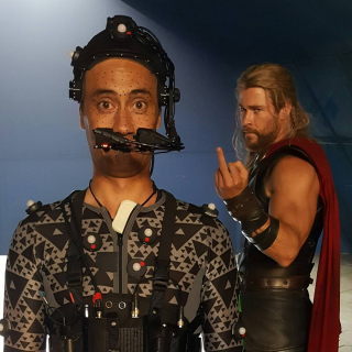Taika Waititi - Chris Hemsworth