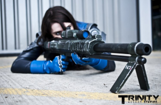 Athora jako Ashley Williams