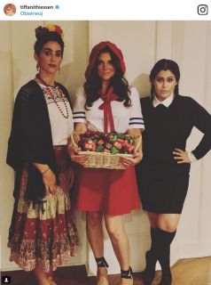 Tiffani Thiessen jako Czerwony Kapturek