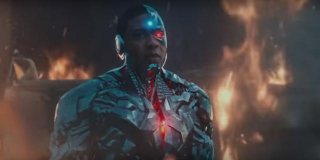 Cyborg zatrzymujący przestępcę