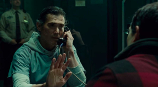 Billy Crudup, który wcielił się w rolę Henry'ego Allena, zagrał również Doktora Manhattana w produkcji "Watchmen. Strażnicy"