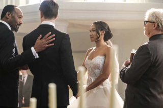 Supergirl - Crisis on Earth-X, Part 1